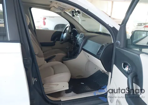 2005 Saturn Vue 4 Cyl from USA, damaged, VIN 5GZCZ23D05S862352